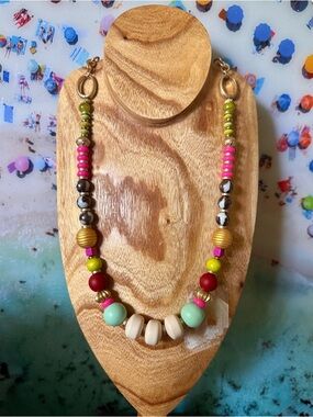 Plunder Maggie Beaded Colorful Necklace Gold Tone Plunder Design New in Box NWT